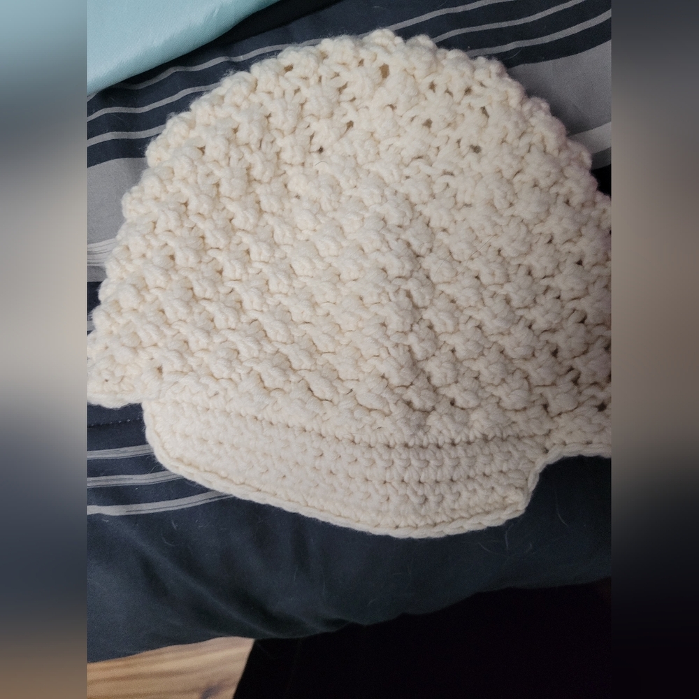 Banana Republic Cream Cochet Hat
